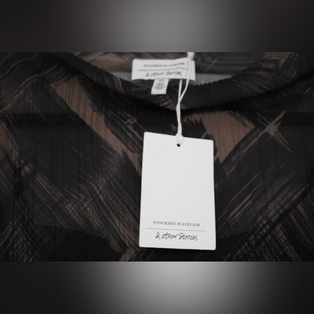 NWT- & Other Stories plisse mesh midi dress in brushed print- Size Medium - Picture 3 of 7